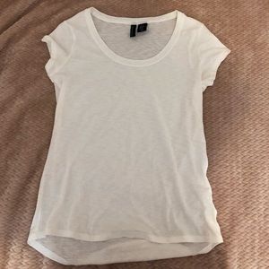 Round neck white t shirt